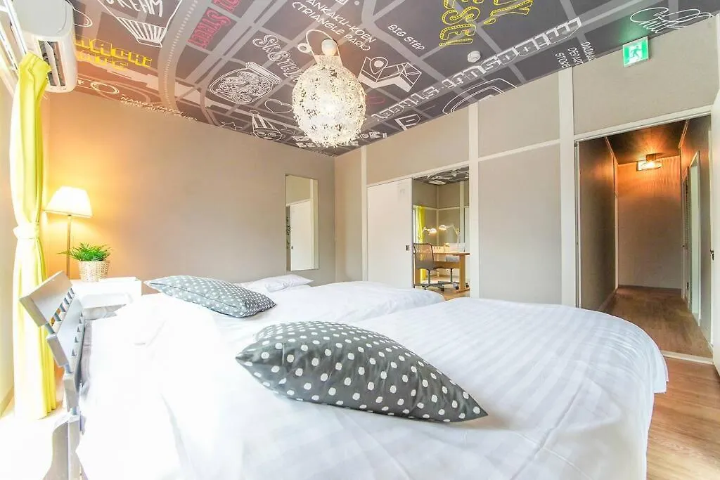 Apartmán Sanacion Namba 難波千日前の5Ldk120平米 駅徒歩2分 広々バルコニーでバーベキューも可能 Ósaka 0*,